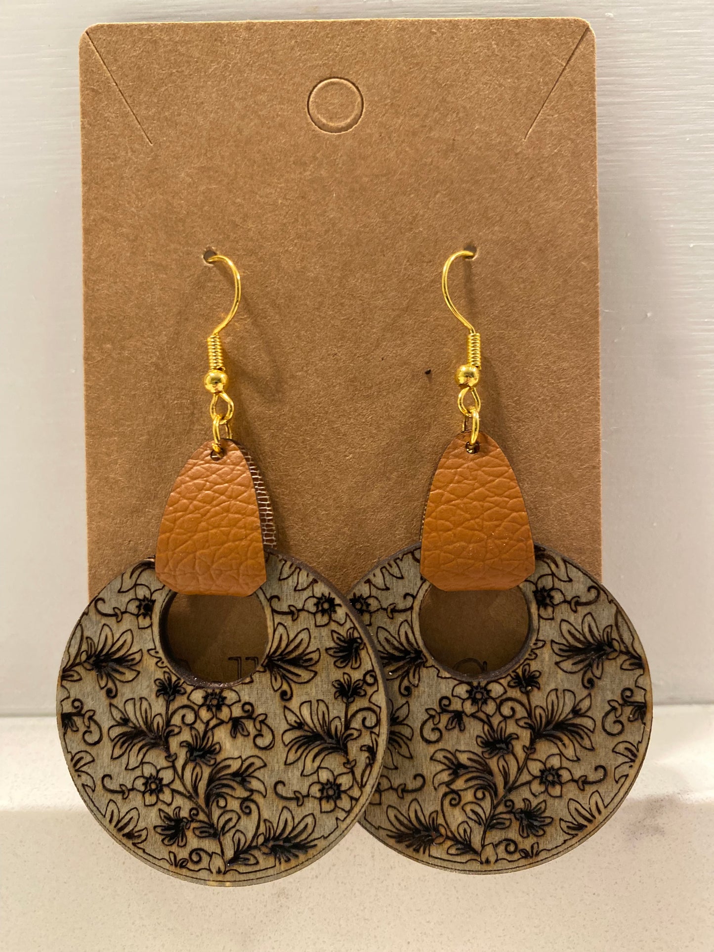 Gray and White Floral Two Sided Earring