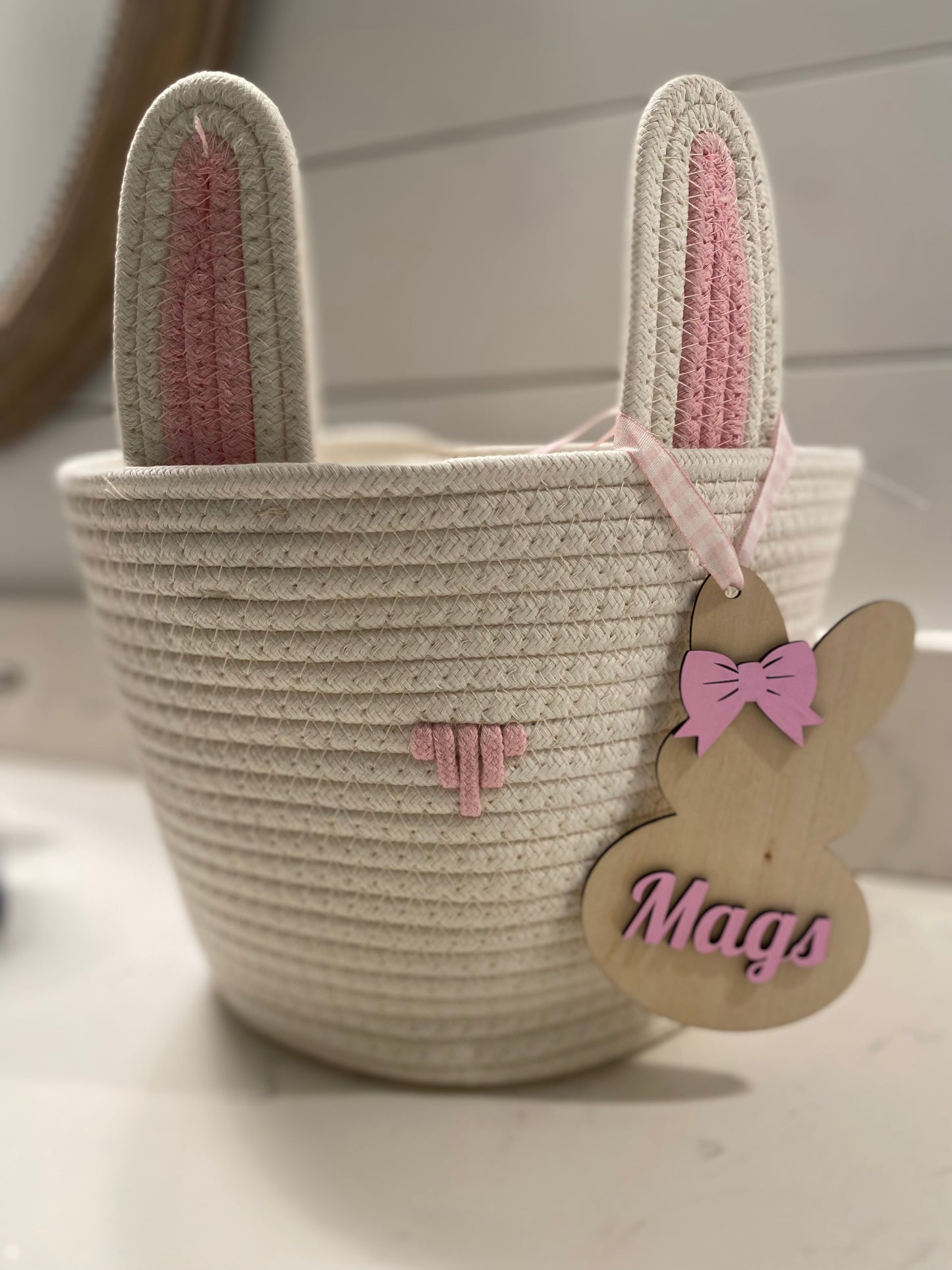 Easter Basket w/Custom Tag