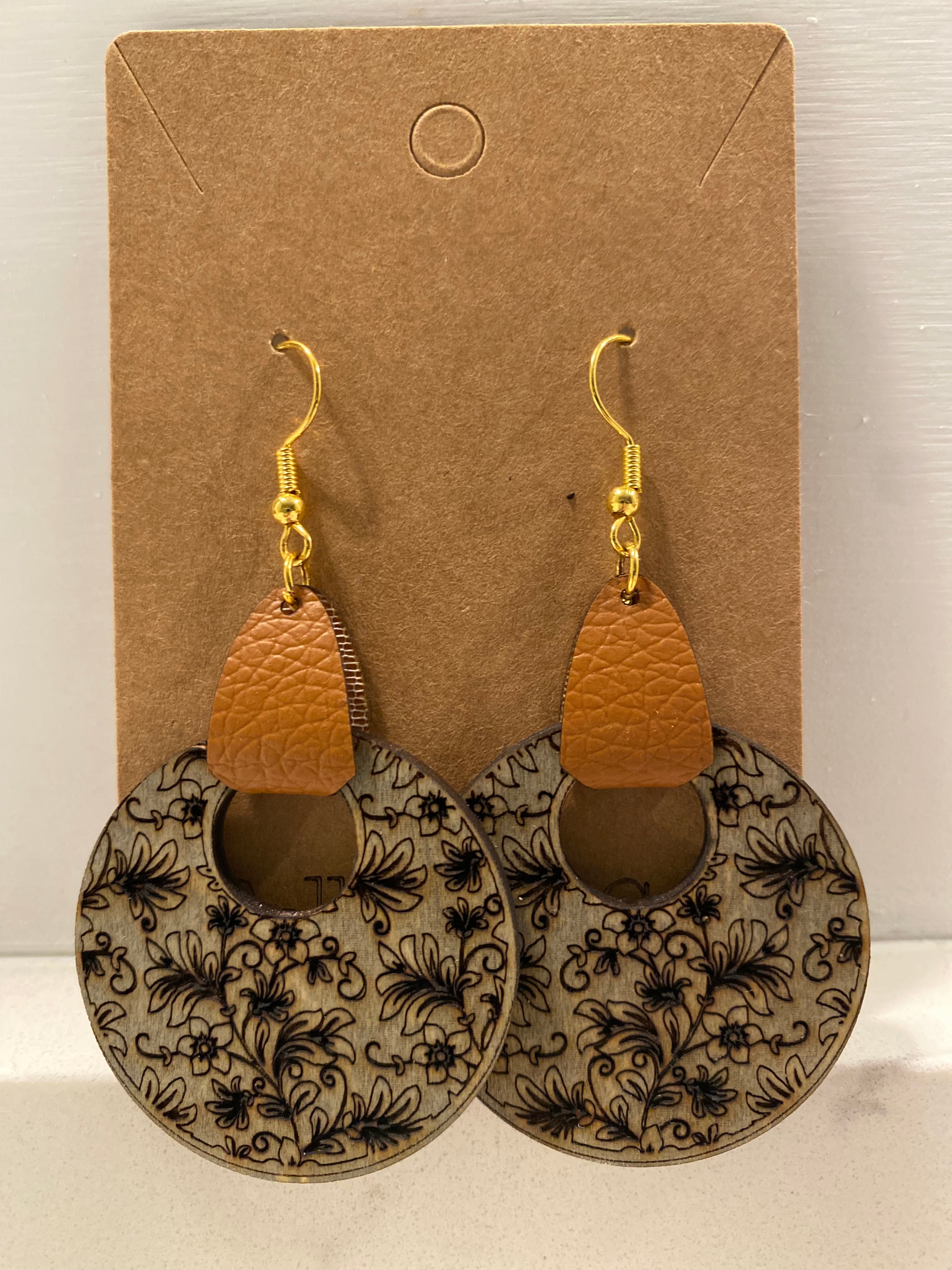Gray and White Floral Two Sided Earring