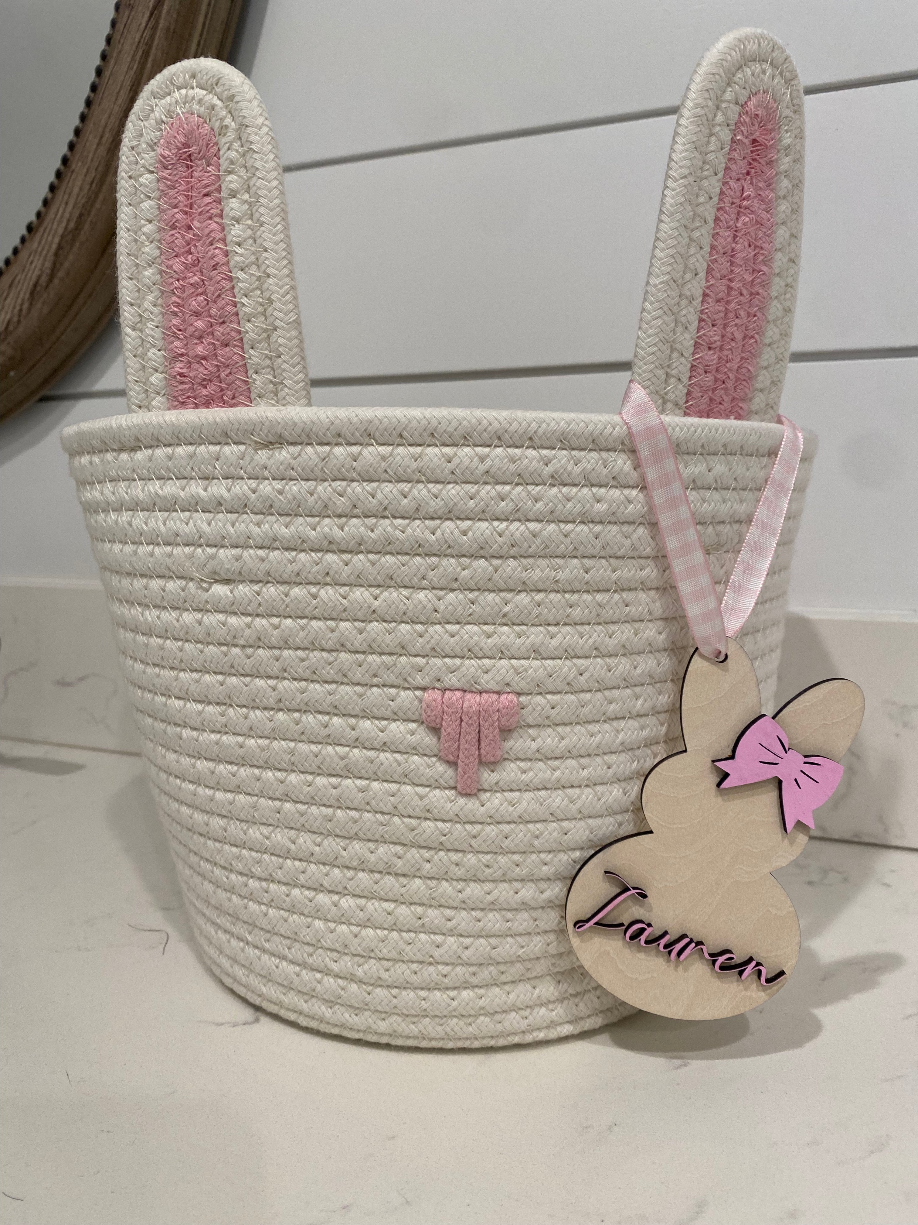 Easter Basket w/Custom Tag