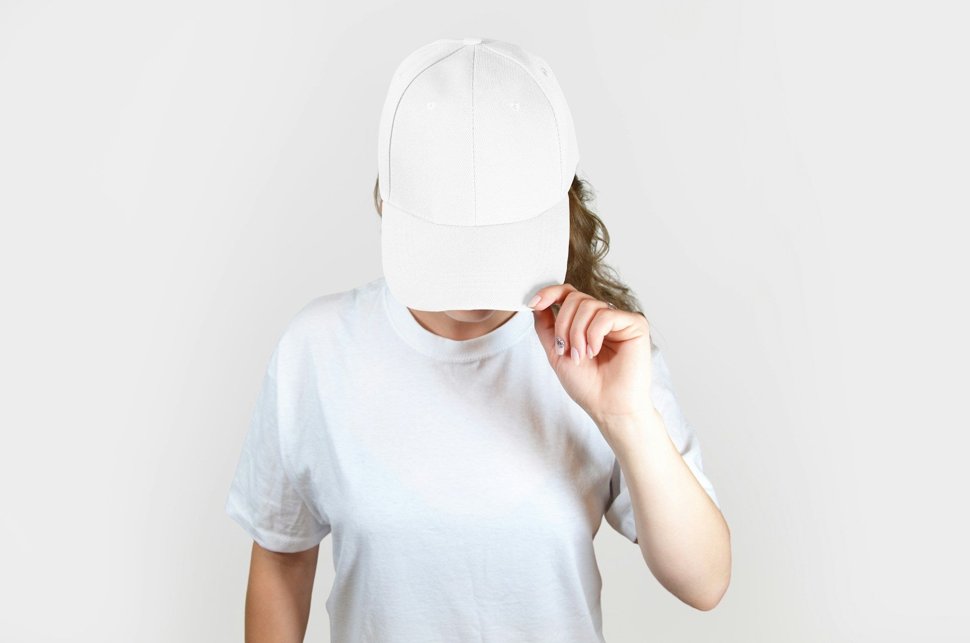 womaninHatandShirt.jpg